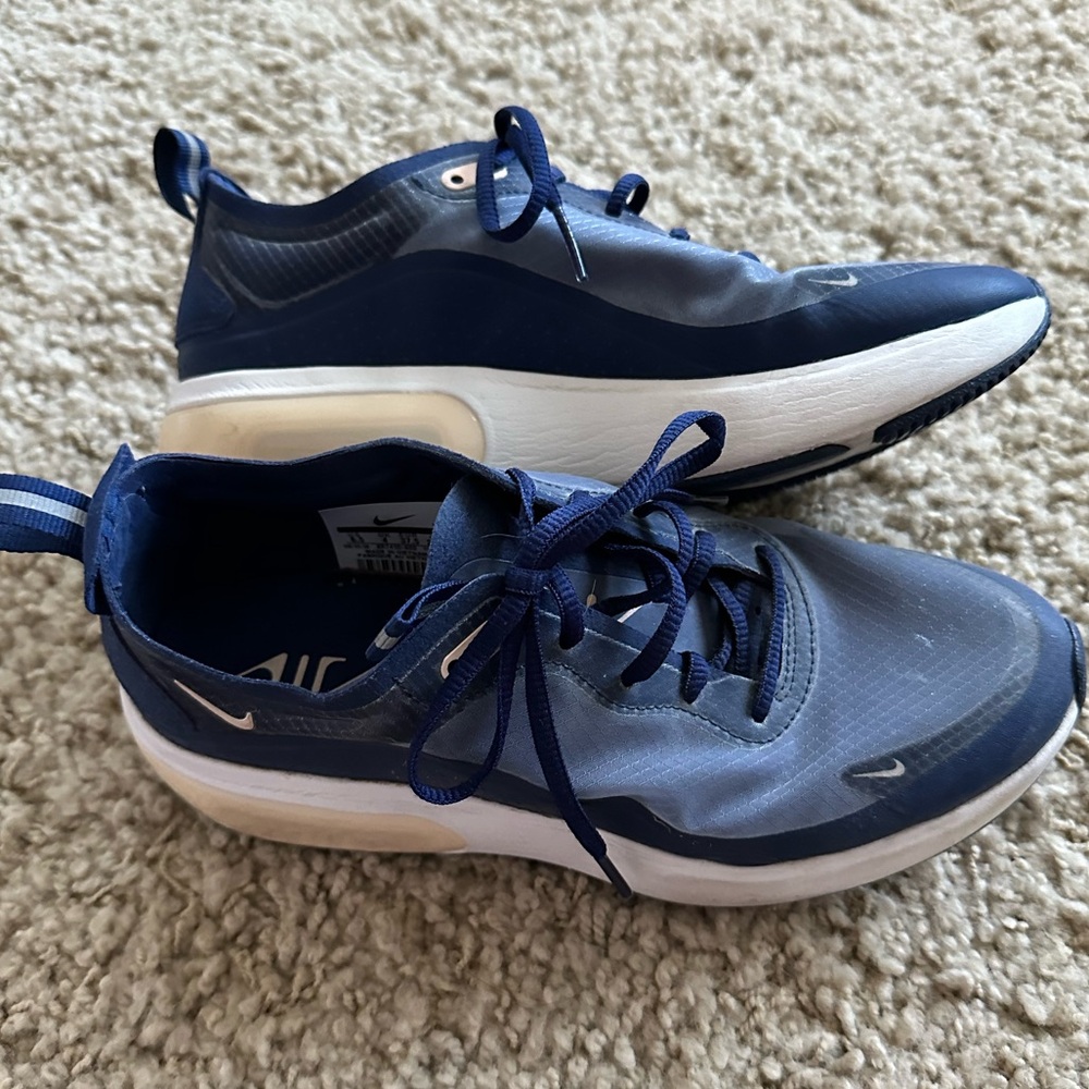 Nike AirMax Sneakers size 6.5